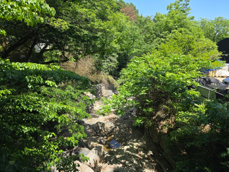 남부청 불법하천계곡 - 복사본.jpg