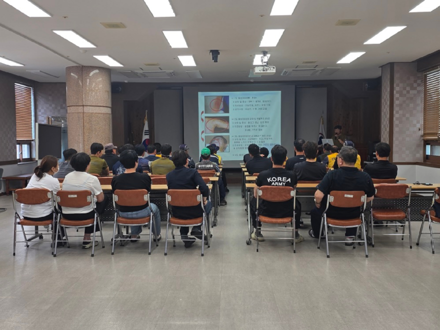 이론교육 사진.jpg