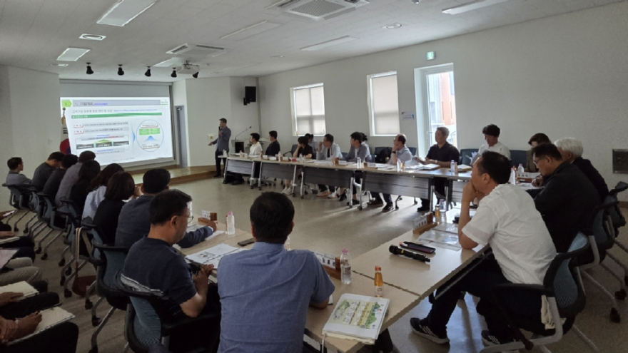 사진2.산림청은 23일 충청북도 산림바이오센터에서 '산림바이오산업 발전협의회'를 개최했다.jpg