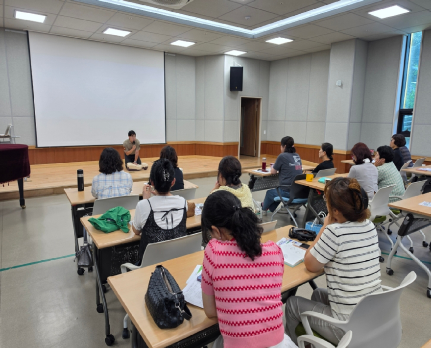 사회복지사 대상 온열질환 응급처치 교육2.jpg